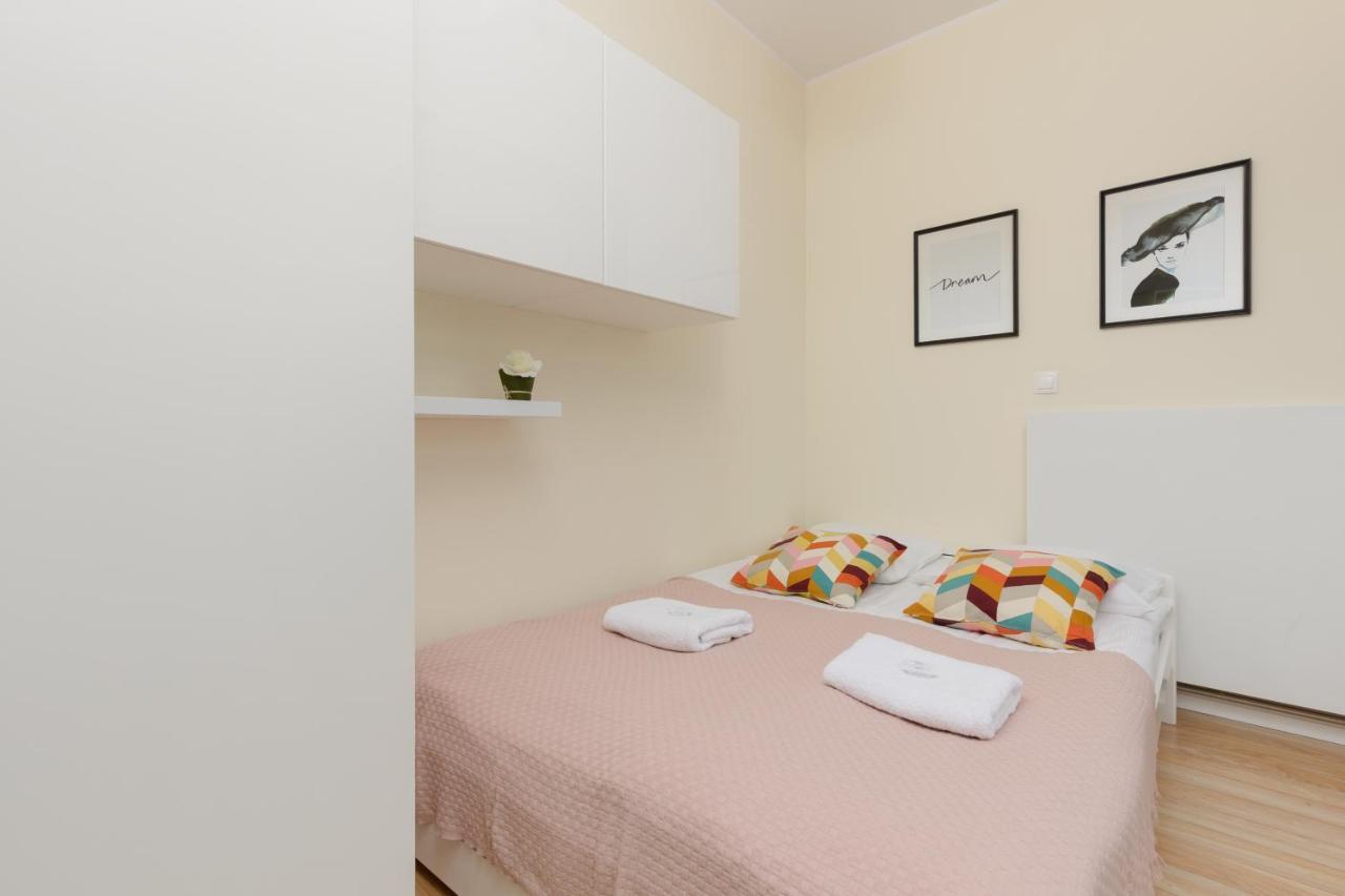 Niemcewicza Pet-Friendly Apartment By Noclegi Renters Varsavia Esterno foto
